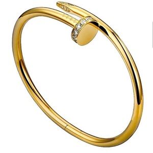 Zircon Nail head bracelet